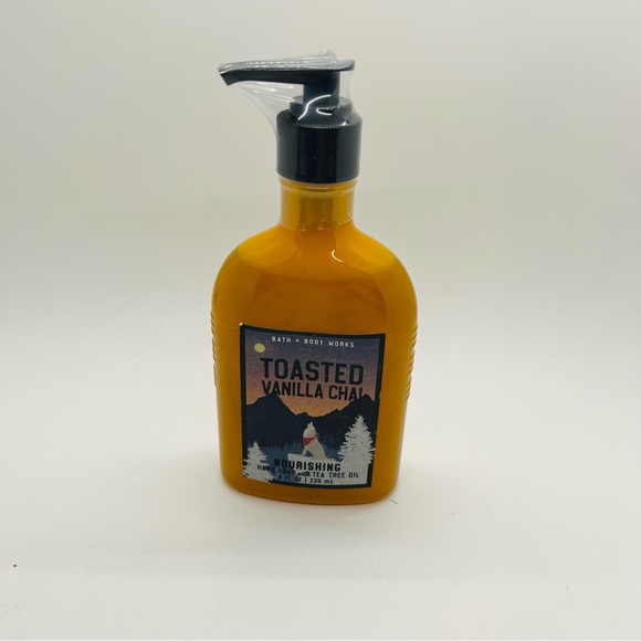 NWT Bath & Body Works Hand Soap With Tea Tree Oil Toasted Vanilla Chai 8 oz - Picture 1 of 6